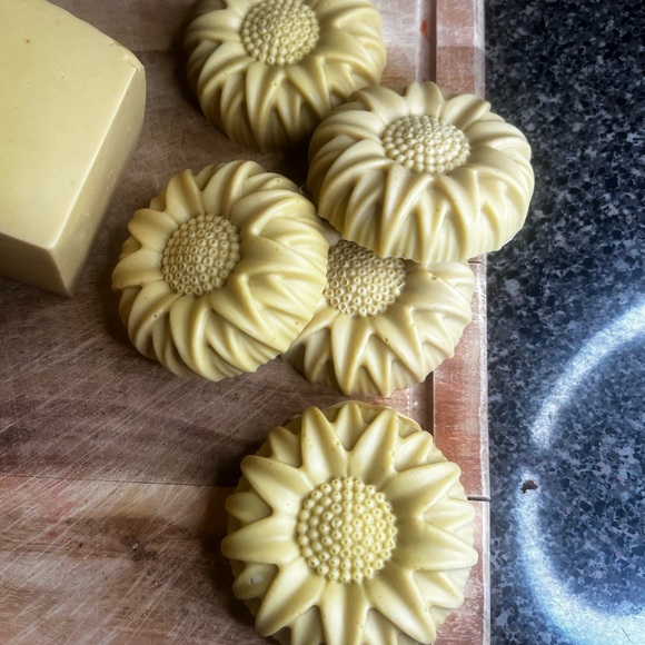 Skincare( natural sent ) - Picture 9 of 12